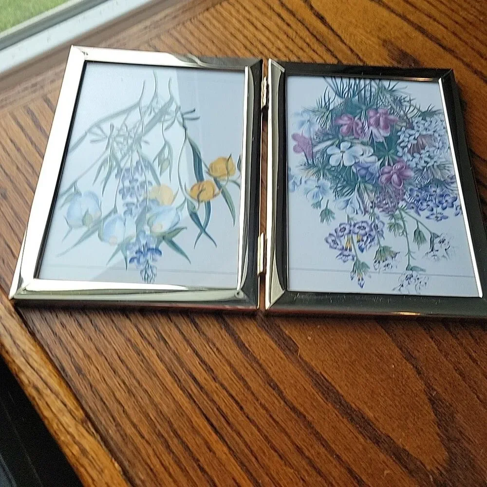 Silver Metal Double Hinged 5”x7” Picture Frame Black Velvet back 